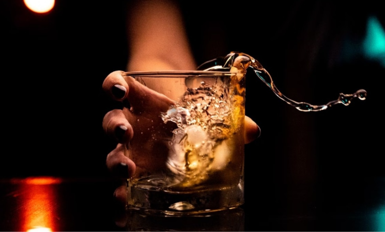‘No Alcohol strike in Maharashtra over 20000 bars to be.png
