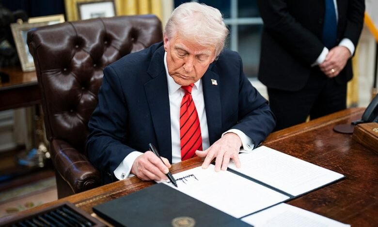 1754011423 Trump raises Canada tariff to 35 over fentanyl imports starting.jpg