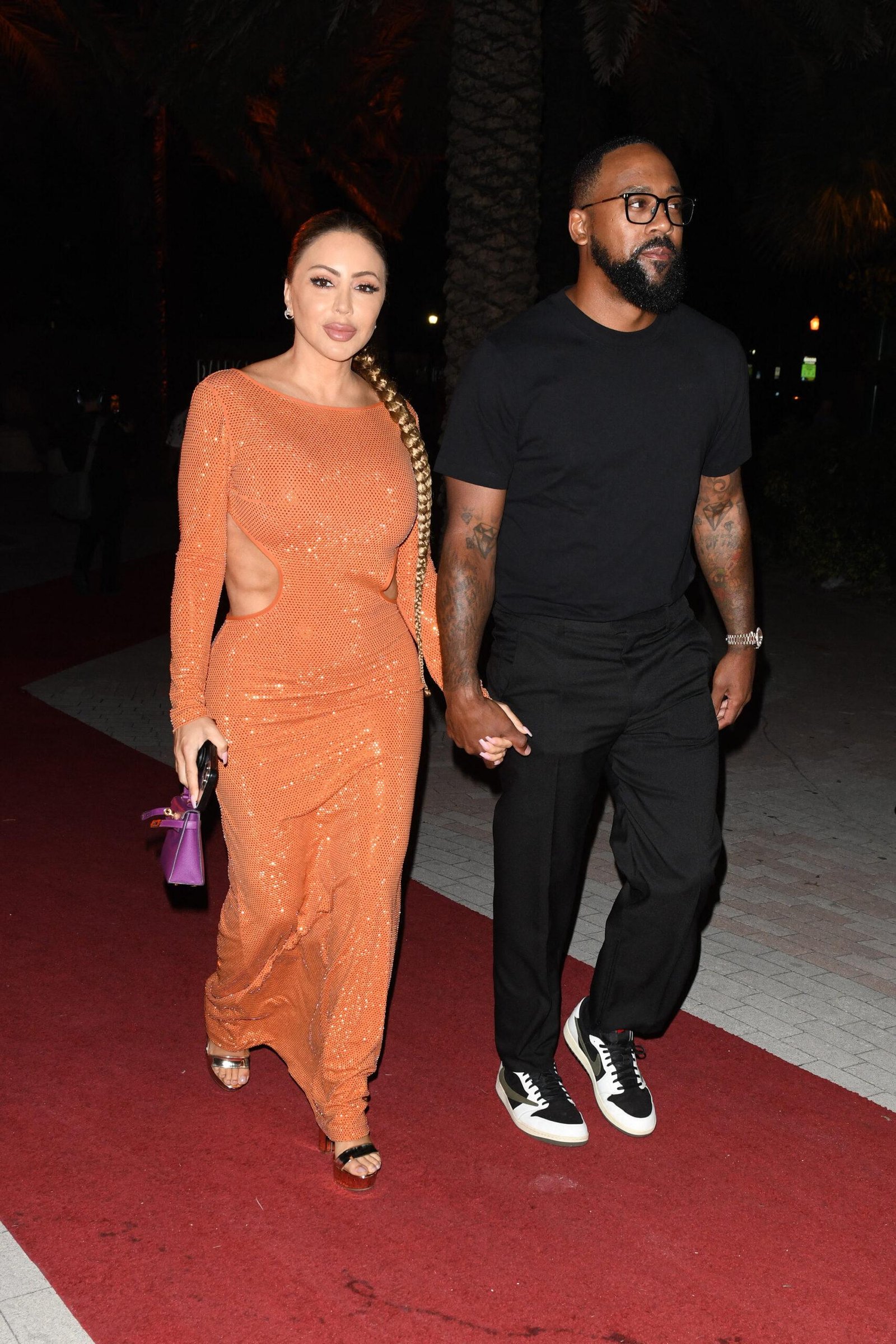 The arrival of Larsa Pipin and Marcus Jordan on the last night of the Carbon Beach in Miami