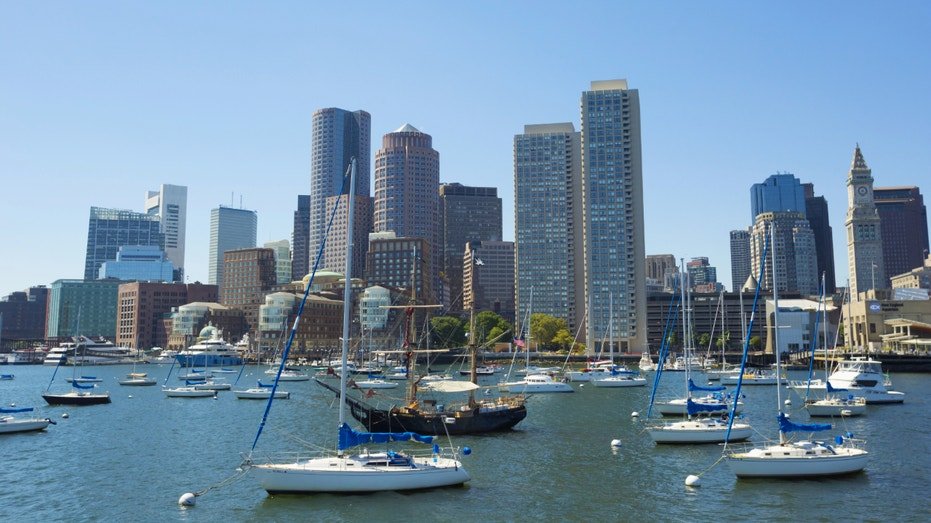 Boston horizon view.