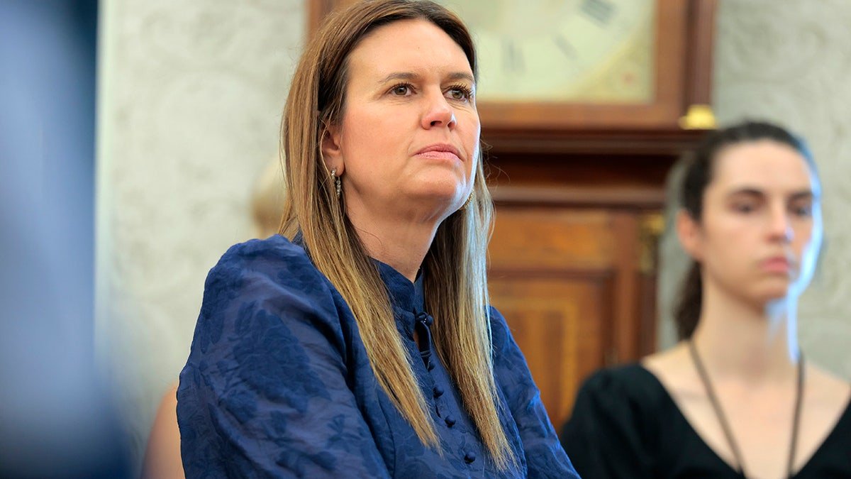 Arkansas Ruler Sarah Hakabi Sanders in Washington