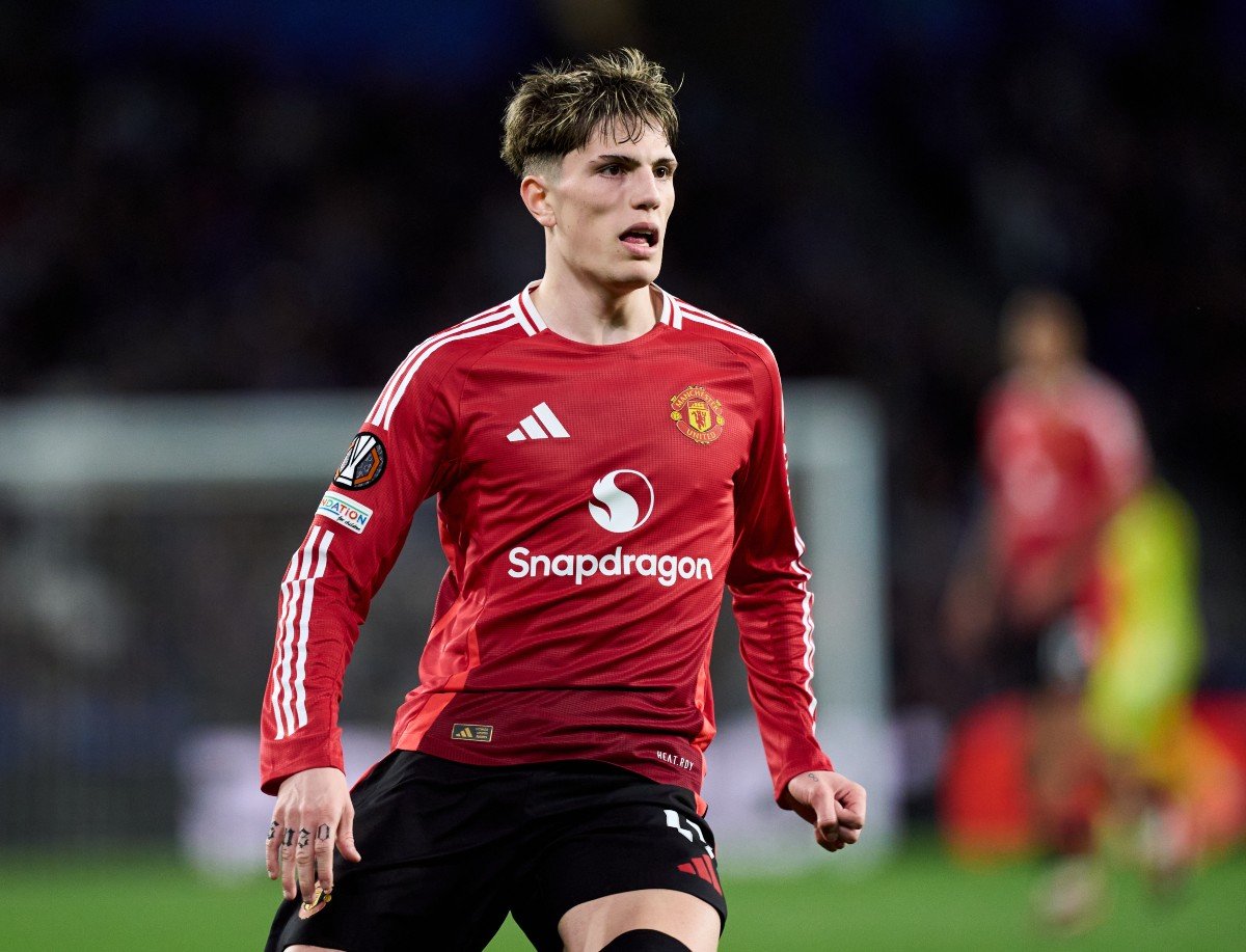 Alejandro garnacho at work for Man UTD