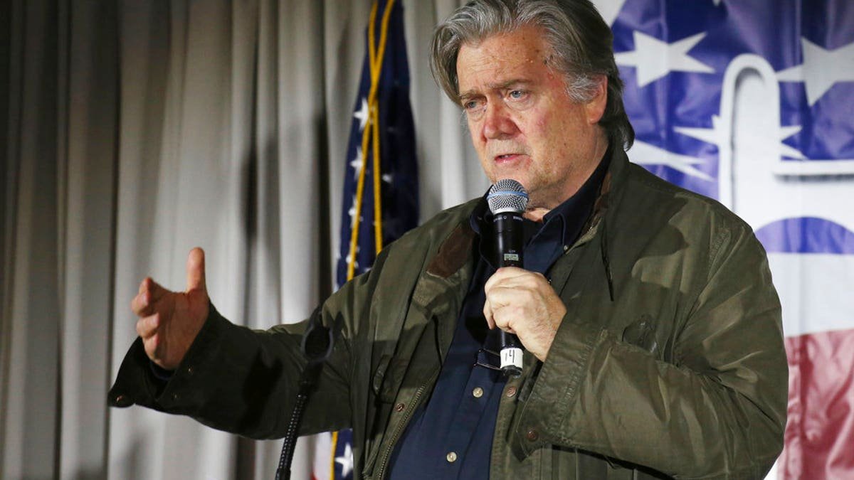 Bannon with the microphone, 2017