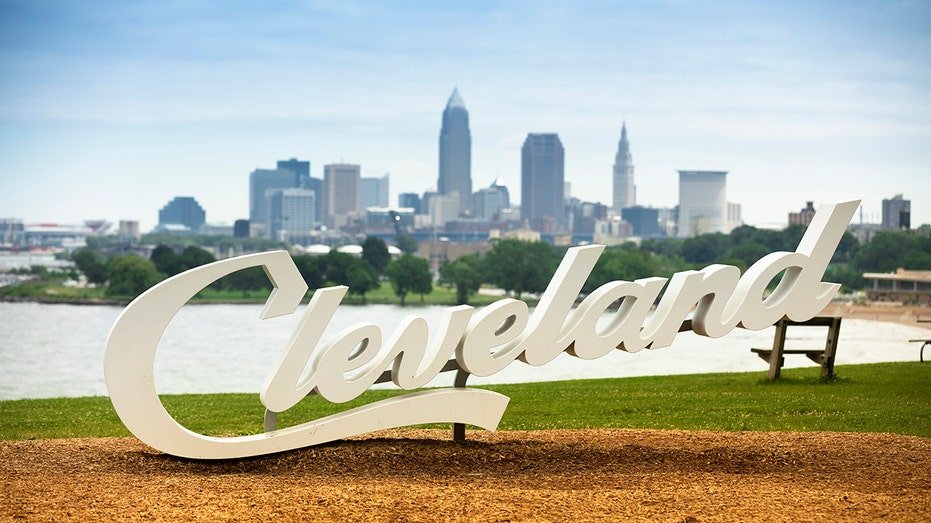 Cleveland Ohio sign