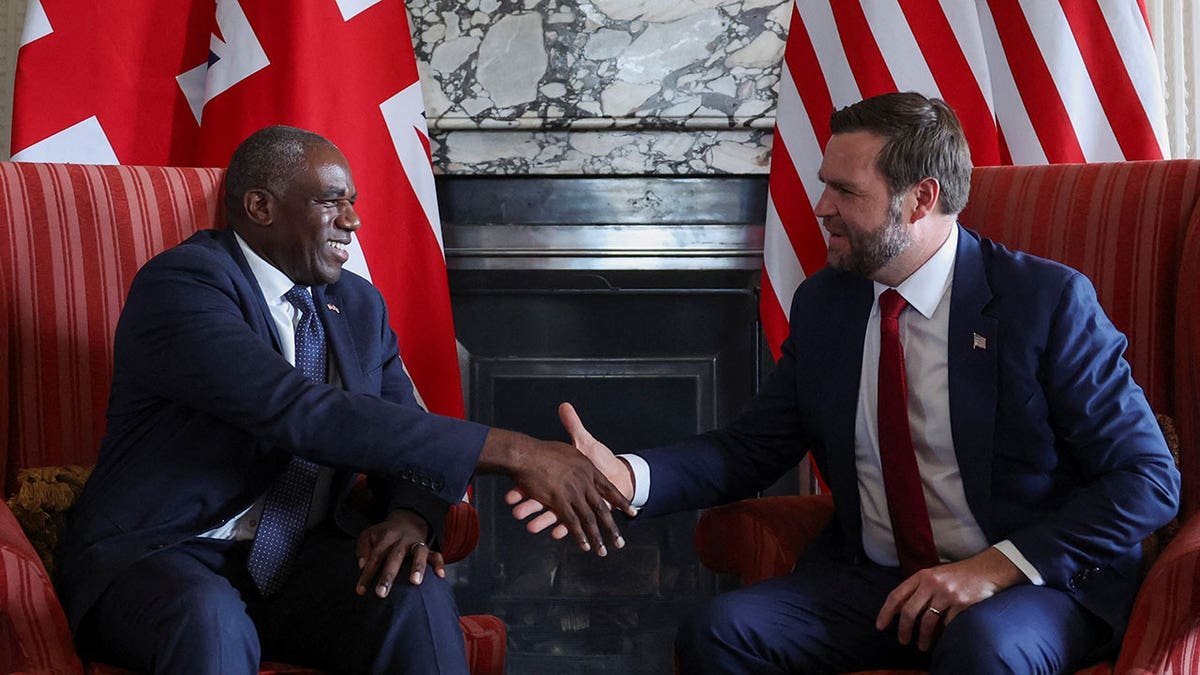 Vans meet with UK Foreign Minister David Lami
