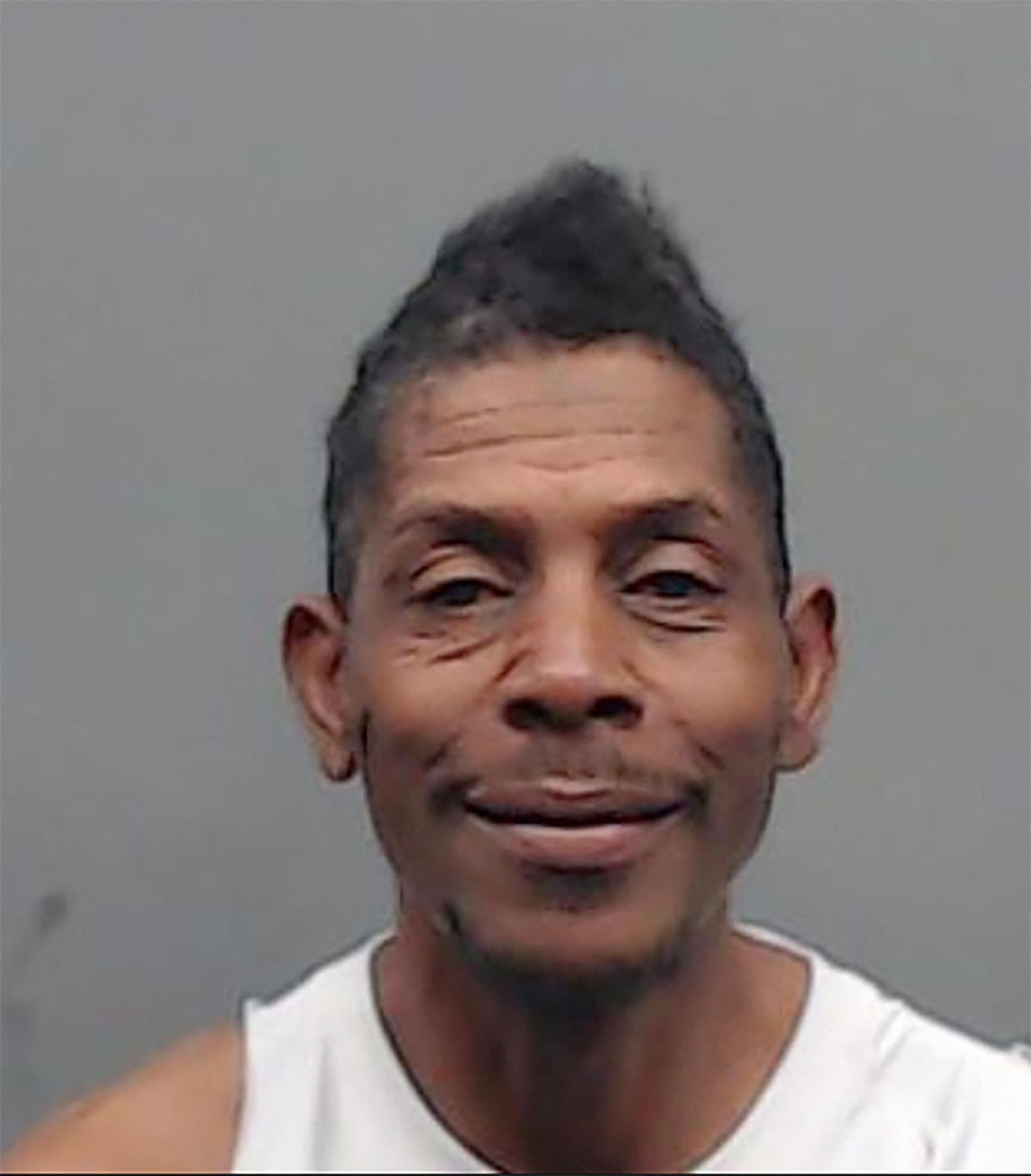 The father of the American Football Association star Patrick Machoum is smiling in Mughut after his arrest in Texas in favor of DWI