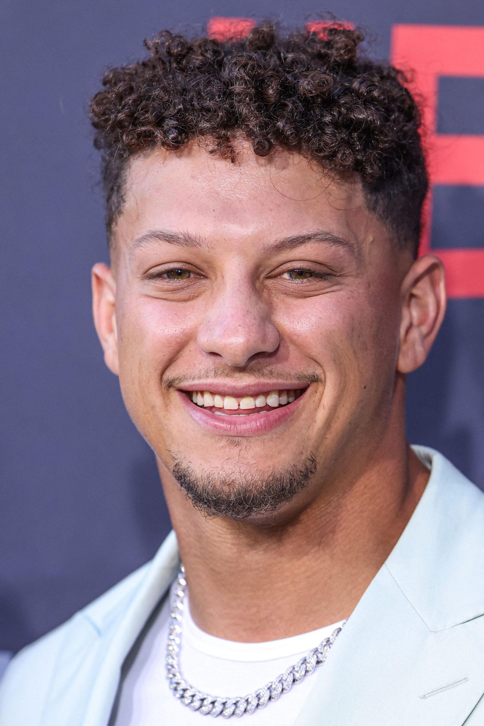 Patrick Maqmz in Los Angeles is the first offer for the first season of Netflix in Netflix