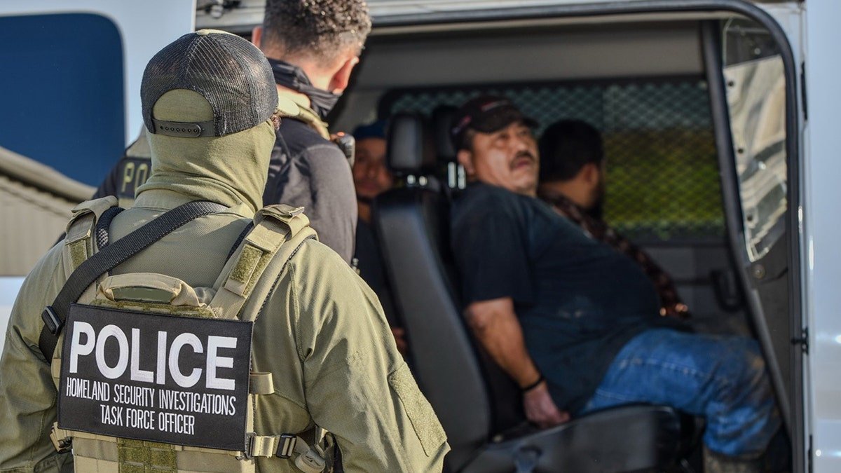 Illegal immigrants were arrested by the ice
