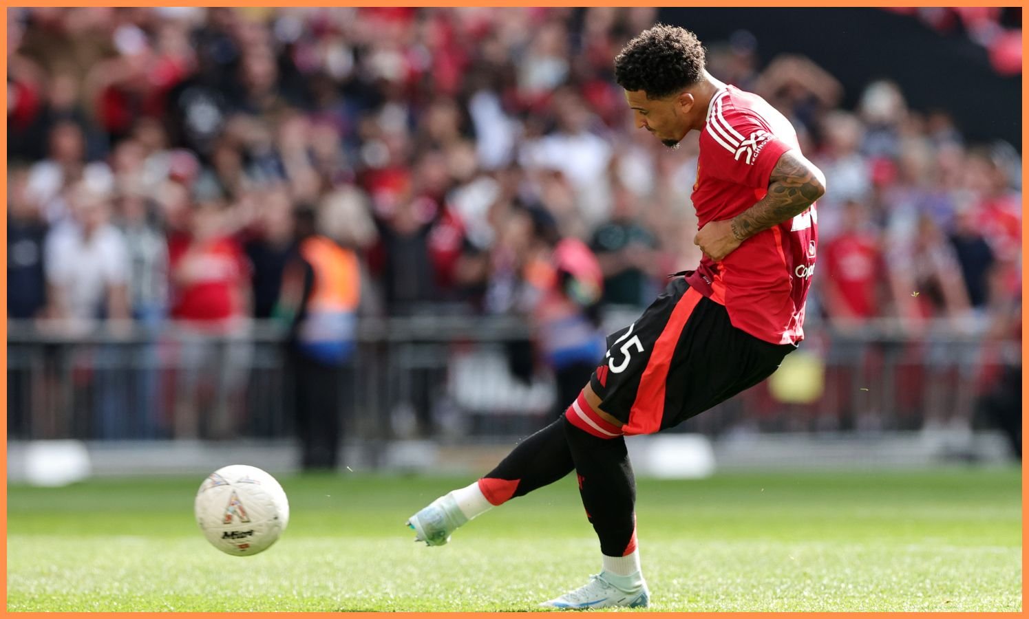 Jadon Sancho at work for Man United