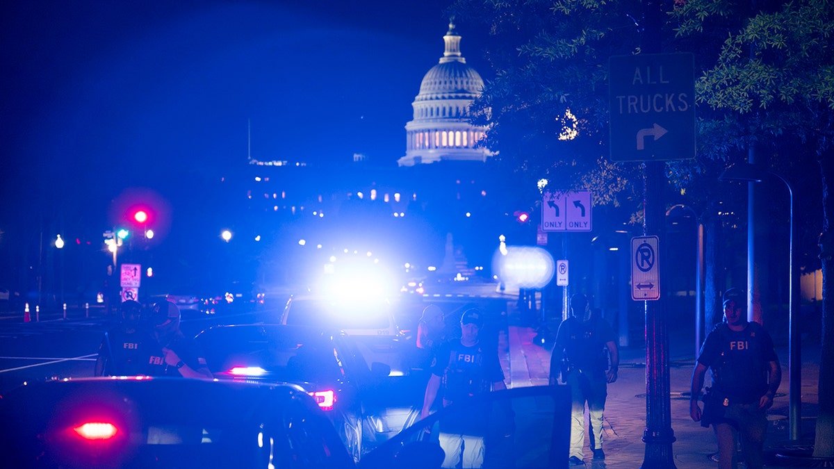 The authorities are underway to stop traffic near the Capitol building