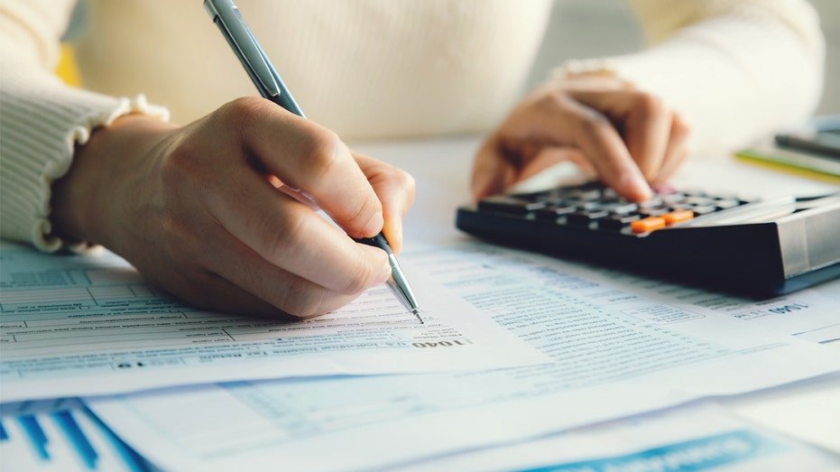 Carrying out taxes