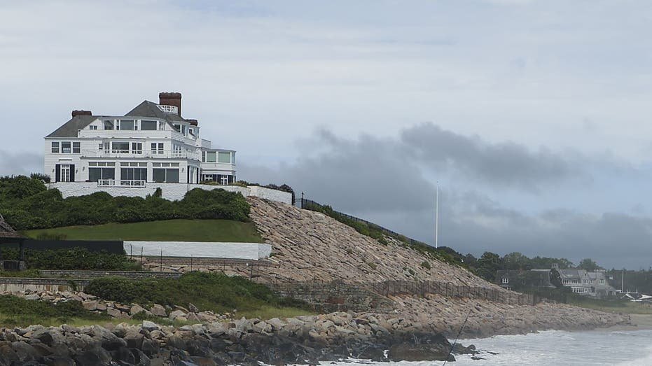 Taylor Swift Road Island Beach House