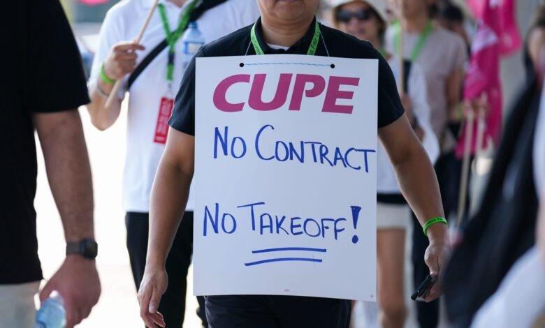 1755465436 Air Canada flight attendants defy return to work order forcing airline to.jpg