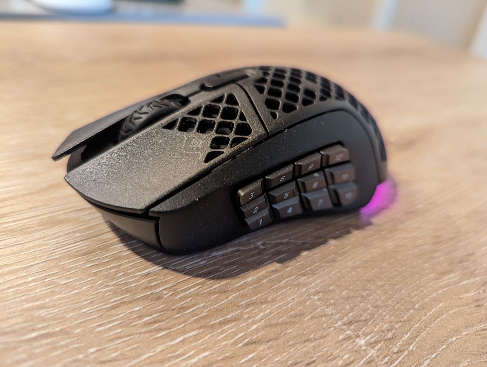 Aerox 9 wireless mouse