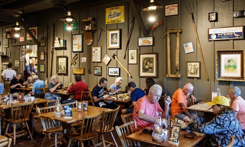 1755973190 Activist says Cracker Barrel embraced wokeness over American tradition.jpg