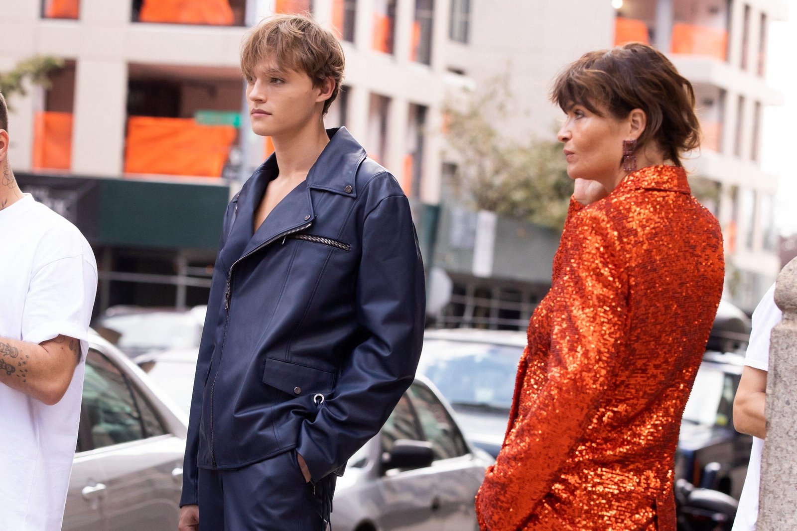 Helena Kristensen and Moding Redos taking pictures in Tripika