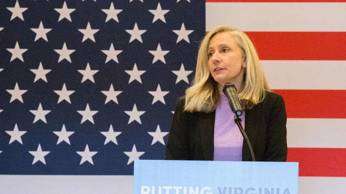 Ibil Spanberger during a mass rally