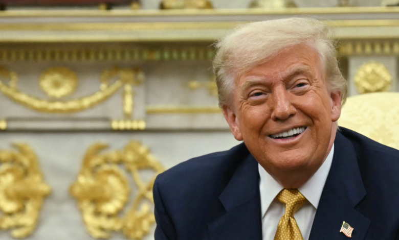 1756049987 Trump adds gold accents to Oval Office at his own.png