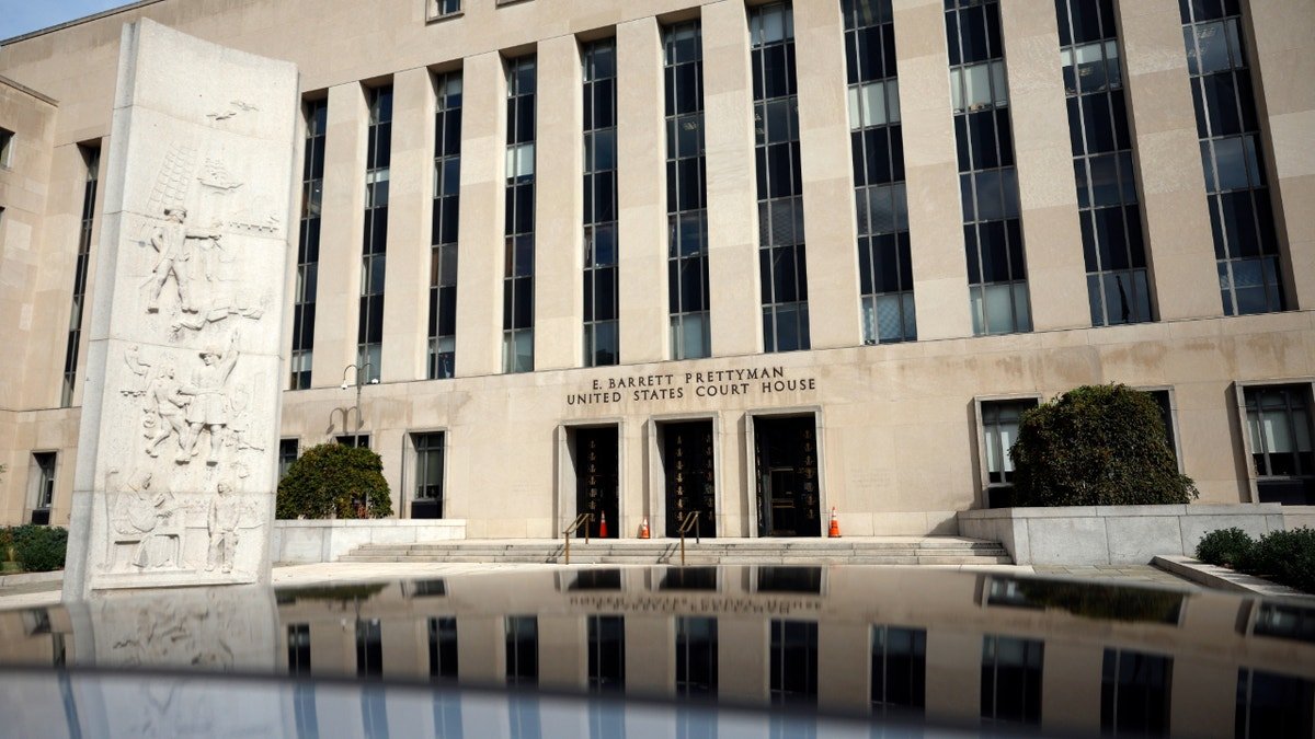 Street view of a federal court