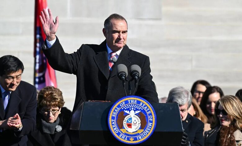 1756596118 Missouri Gov Kehoe plans special session to redraw congressional maps.jpg