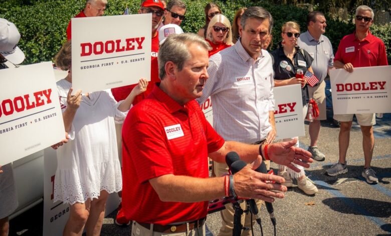 1756618066 Gov Kemp backs former football coach Derek Dooley for 2026.jpg