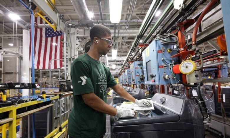 Democrats warn Trump tariffs create Brexit like uncertainty for US firms.jpg