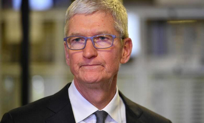 Elon Musk Says Apple Is Rigging the App Store for.jpg