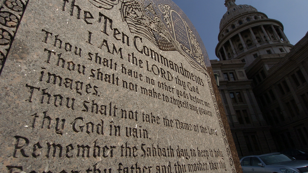 A high -end disk of the ten wills, which is located on the basis of the Texas building in the Capitol Building in Austin, Texas, on February 28, 2005. On March 2, 2005, the United States Supreme Court will look at whether the memorial of the granite and two similar screens in the Kentucky NGO courts. (Photo by Robert Daemrich Photography Inc/Corbis via Getty Images)
