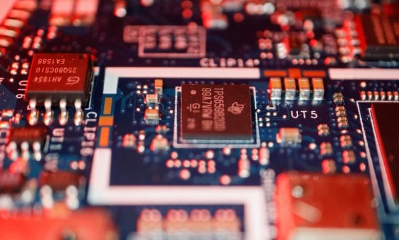 Marvell sinks as weak data center outlook stokes custom AI.jpeg