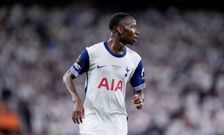 Report result goals as Spurs stumble.jpg