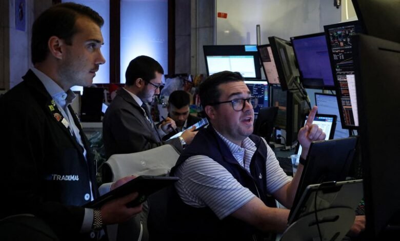 Stocks decline with tech shares dollar weakens as Fed rate.jpeg
