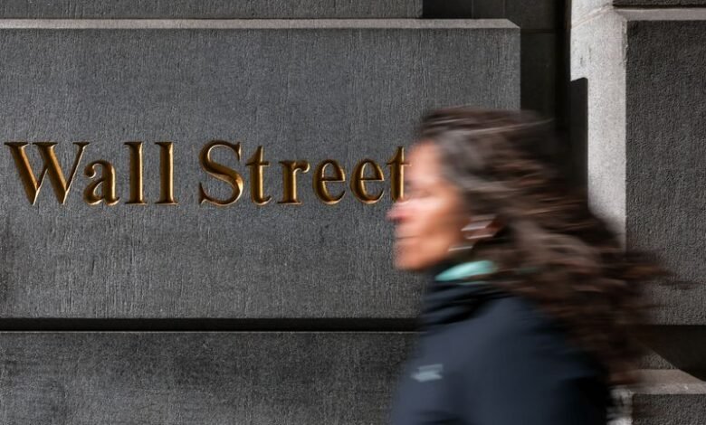 Wall Street hires more senior bankers as growing confidence spurs.jpeg