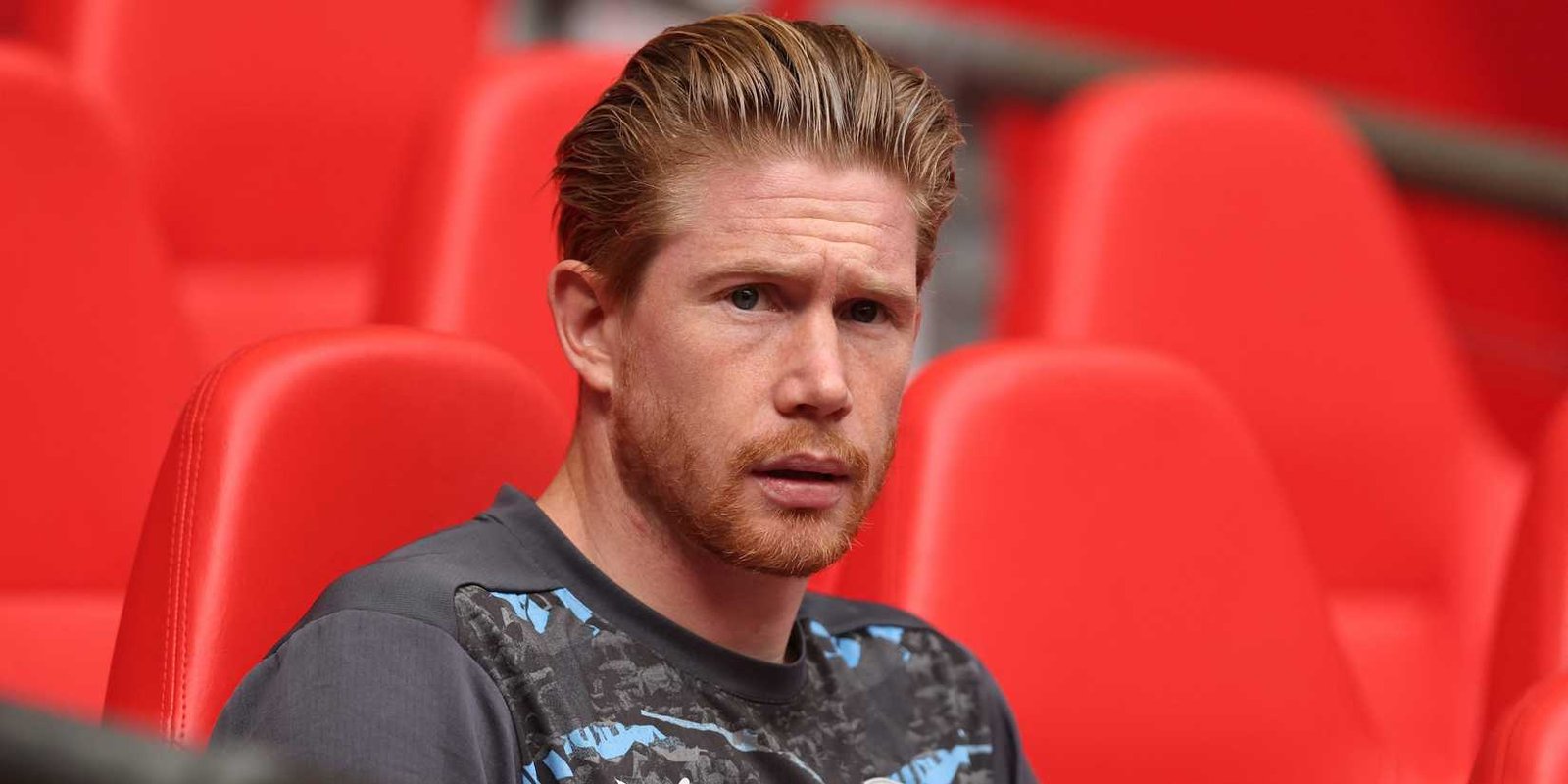 Kevin de Bruyne of Manchester City was filmed on the alternative seat before the match