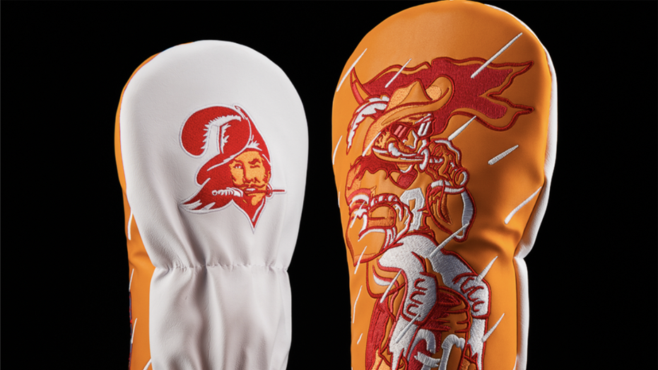 Headcover Buccaneers has been developed by Swag Golf