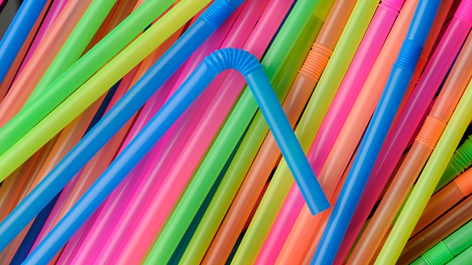 Plastic straw for one use