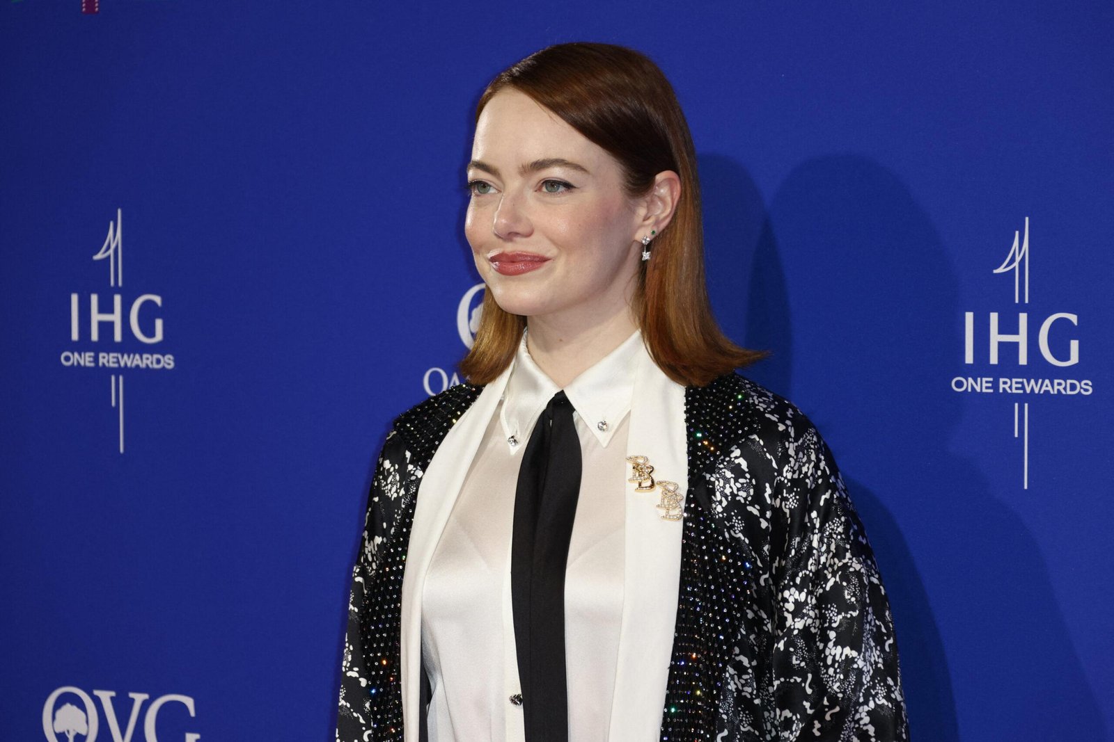 Emma Stone gives a long update to a complement