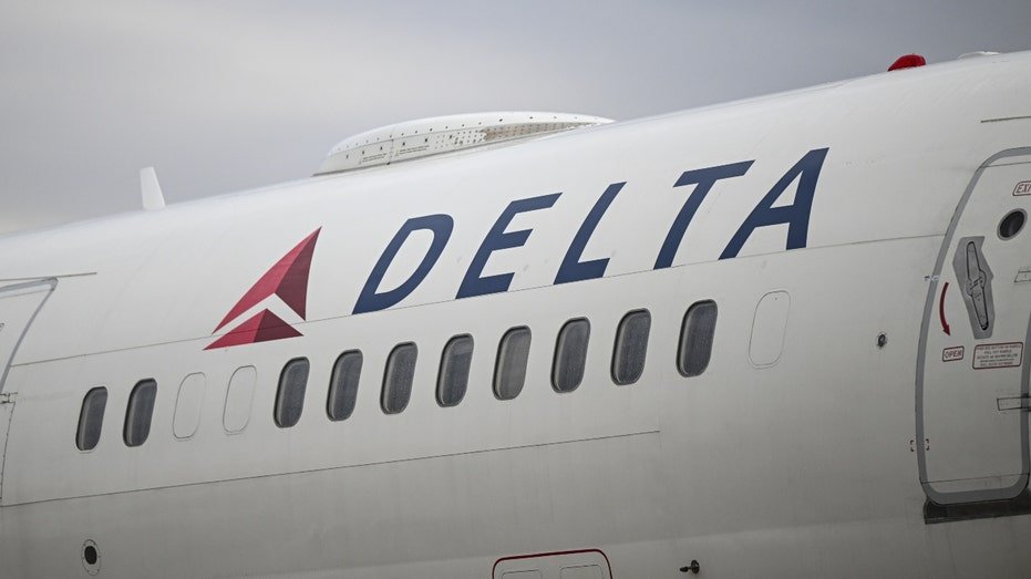 Air Lines logo on a plane