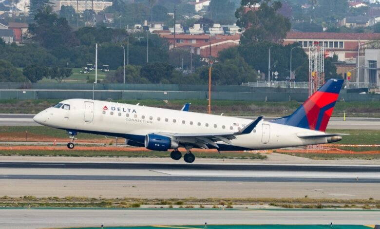 1756998400 Delta cuts Texas flight route due to low passenger demand.jpg