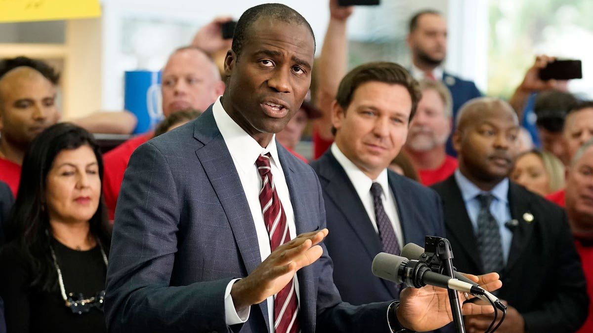 Florida's general surgeon says that the state will eliminate all states of vaccines