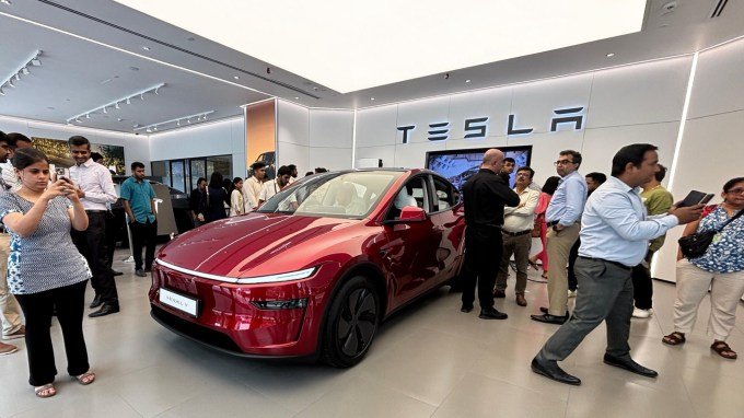 The first Tesla store in India is located in Mumbai