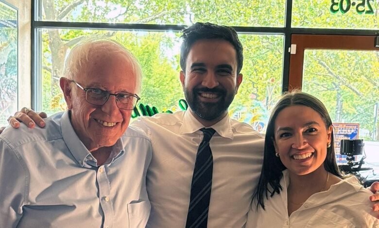 1757198954 Bernie Sanders rallies with AOC Mamdani in viral Astoria campaign.jpg