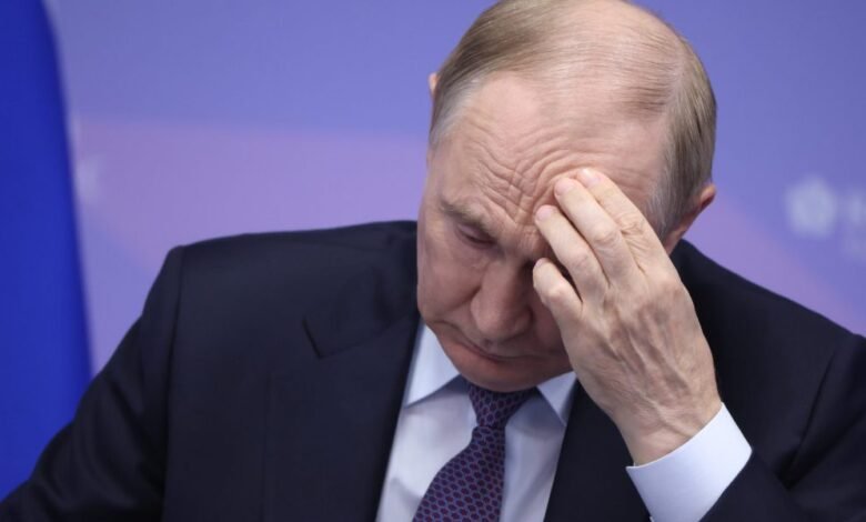 1757787344 Russias central bank reveals GDP is shrinking a sign Putins.jpg