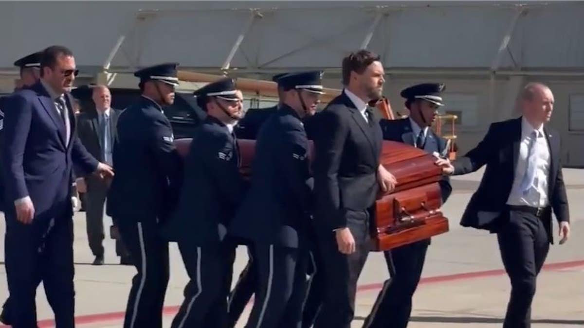 Vice President JD Vance accompanies the coffin from Charlie Kerk in Utah.