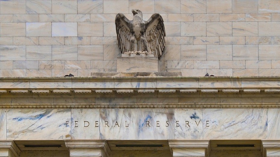 Federal Reserve - Central Banking Services