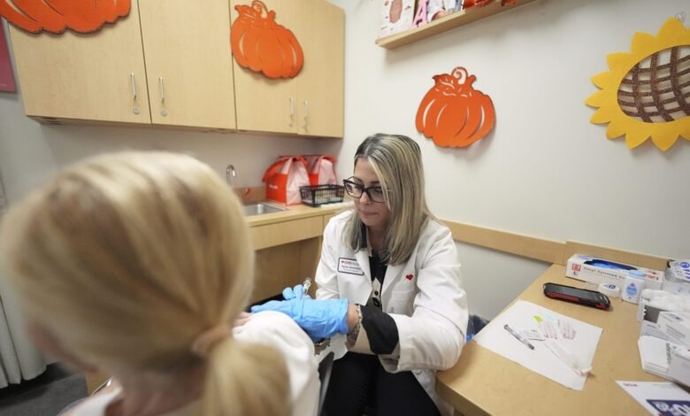 1758383274 How to get the new COVID 19 vaccine shot and not.jpg