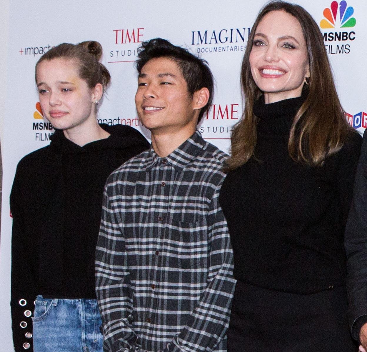 Chiloh Julie Pitt, Pax Thin Jolie Pitt, Angelina Jolie.