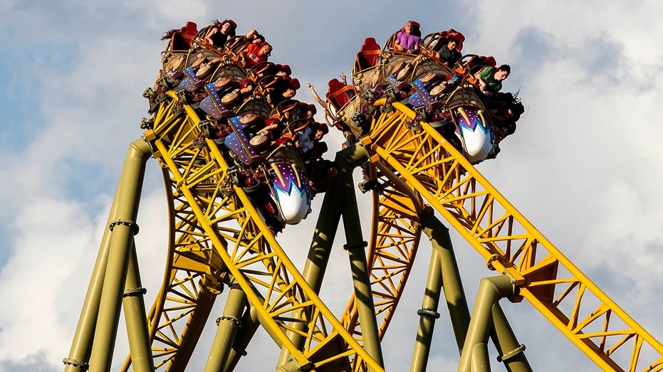Stardust Racers Rides Closeup