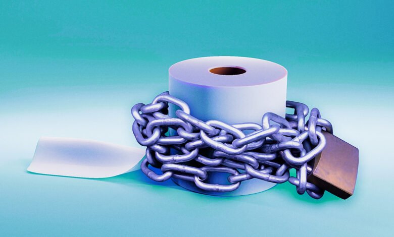 1759016212 New Public Toilets Make You Watch Ads to Get Toilet.jpg