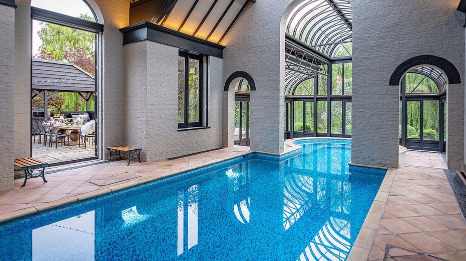 The house has an inner swimming pool.