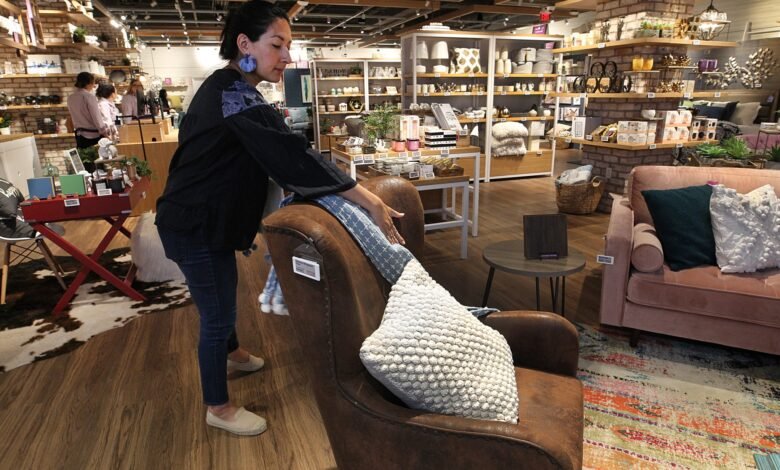1759144506 The Wayfair exec who thinks physical stores are key to.jpg